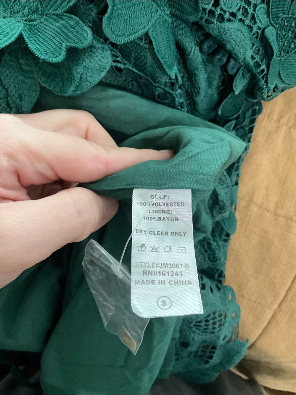 J. marie Emerald Floral Lace Long Sleeve Shift Dress Size Small - Picture 9 of 10